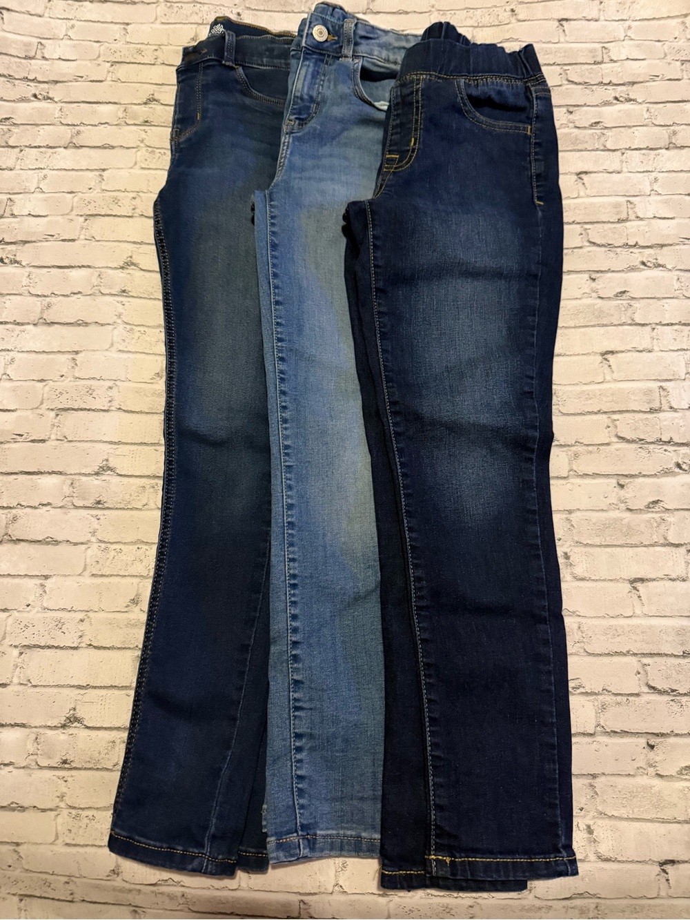 Cat & Jack Girl Skinny Jeans Trio in Light, Medium & Dark Blue Size 10
